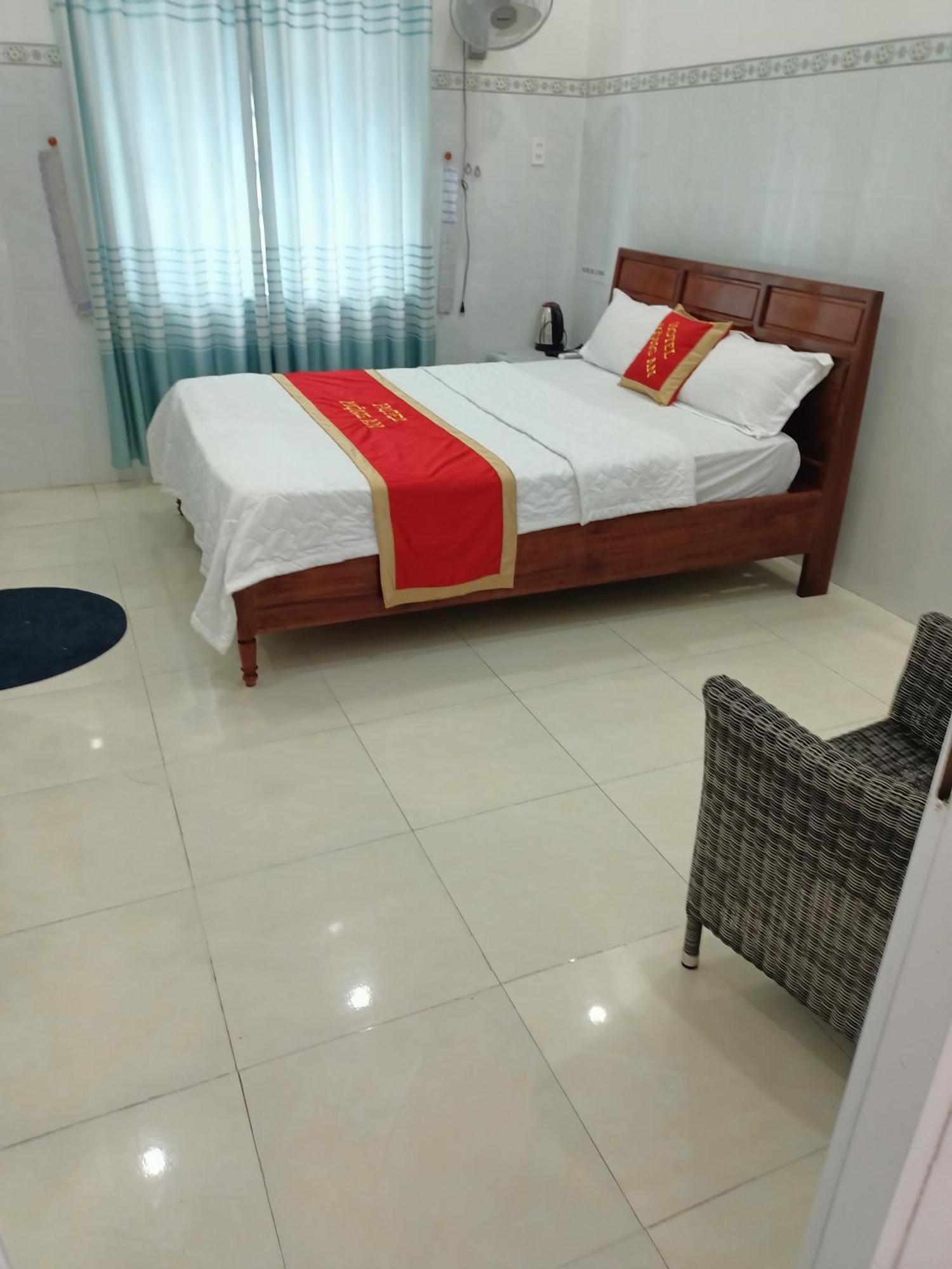 Khach San Mong An Hotel Vĩnh Hy Exterior foto