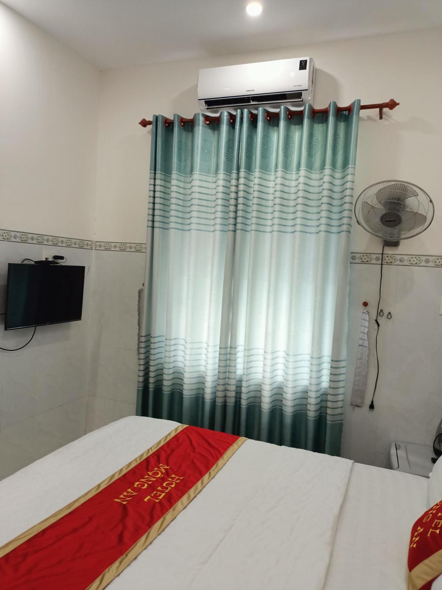 Khach San Mong An Hotel Vĩnh Hy Exterior foto