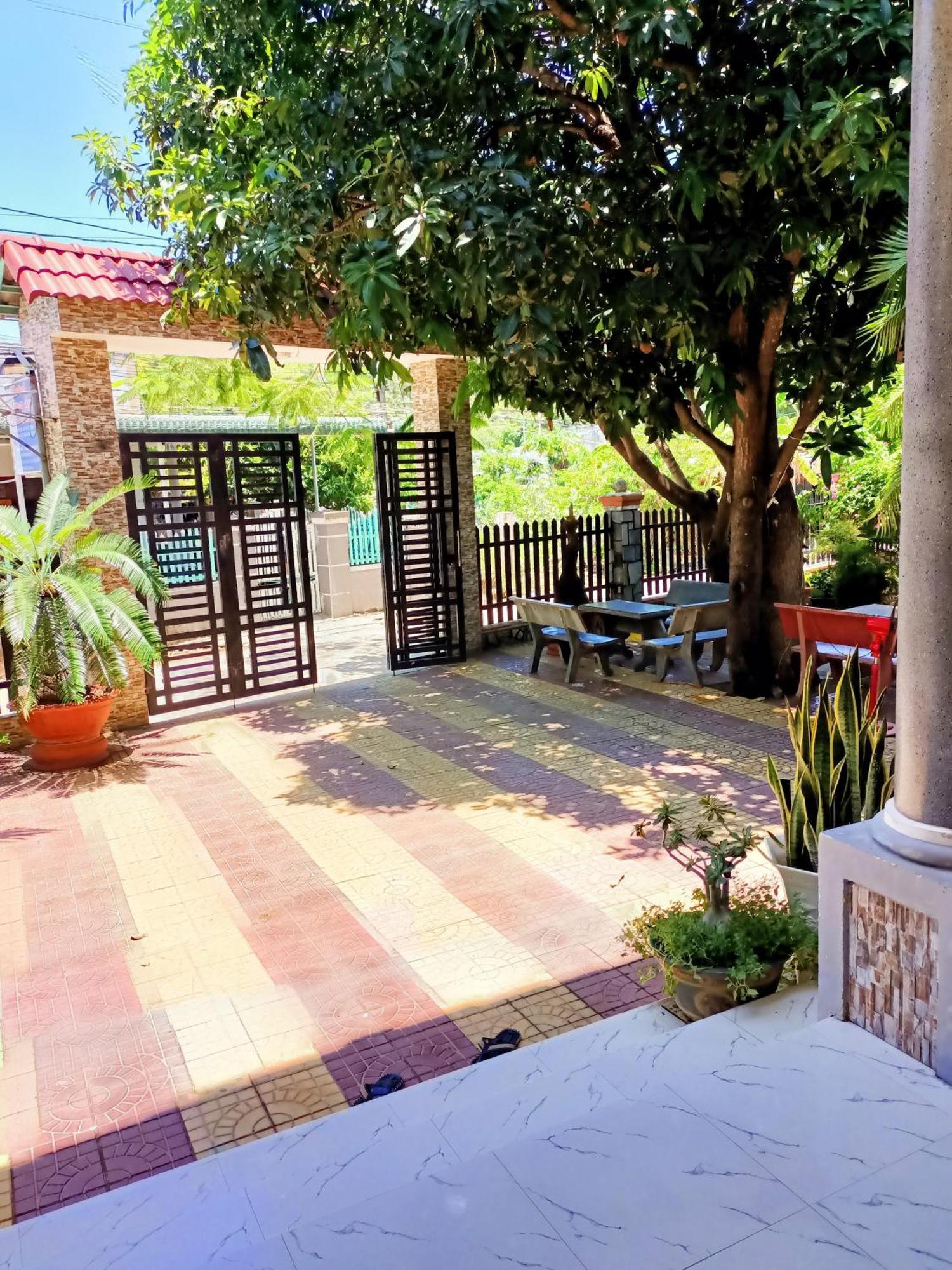 Khach San Mong An Hotel Vĩnh Hy Exterior foto