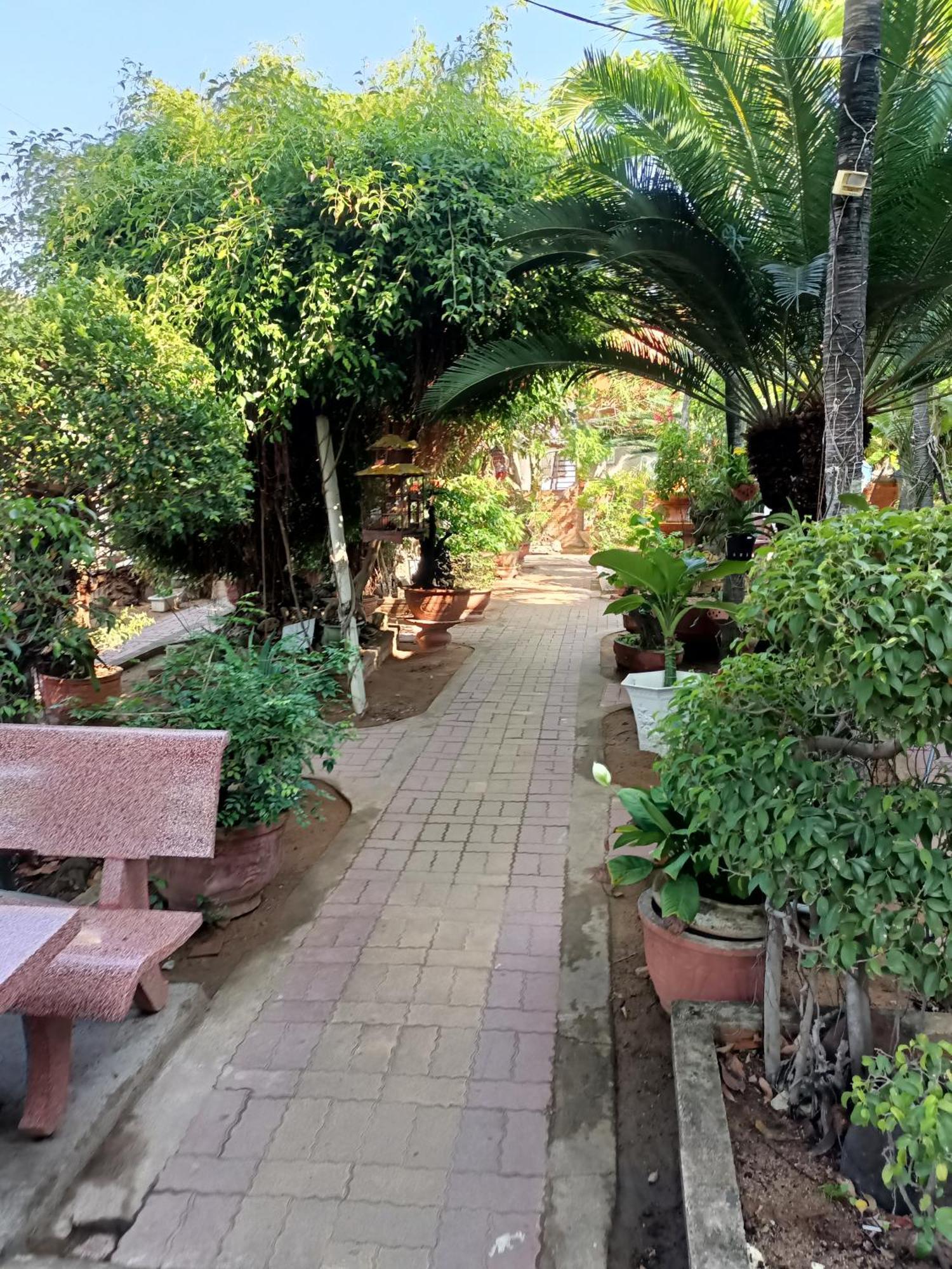 Khach San Mong An Hotel Vĩnh Hy Exterior foto