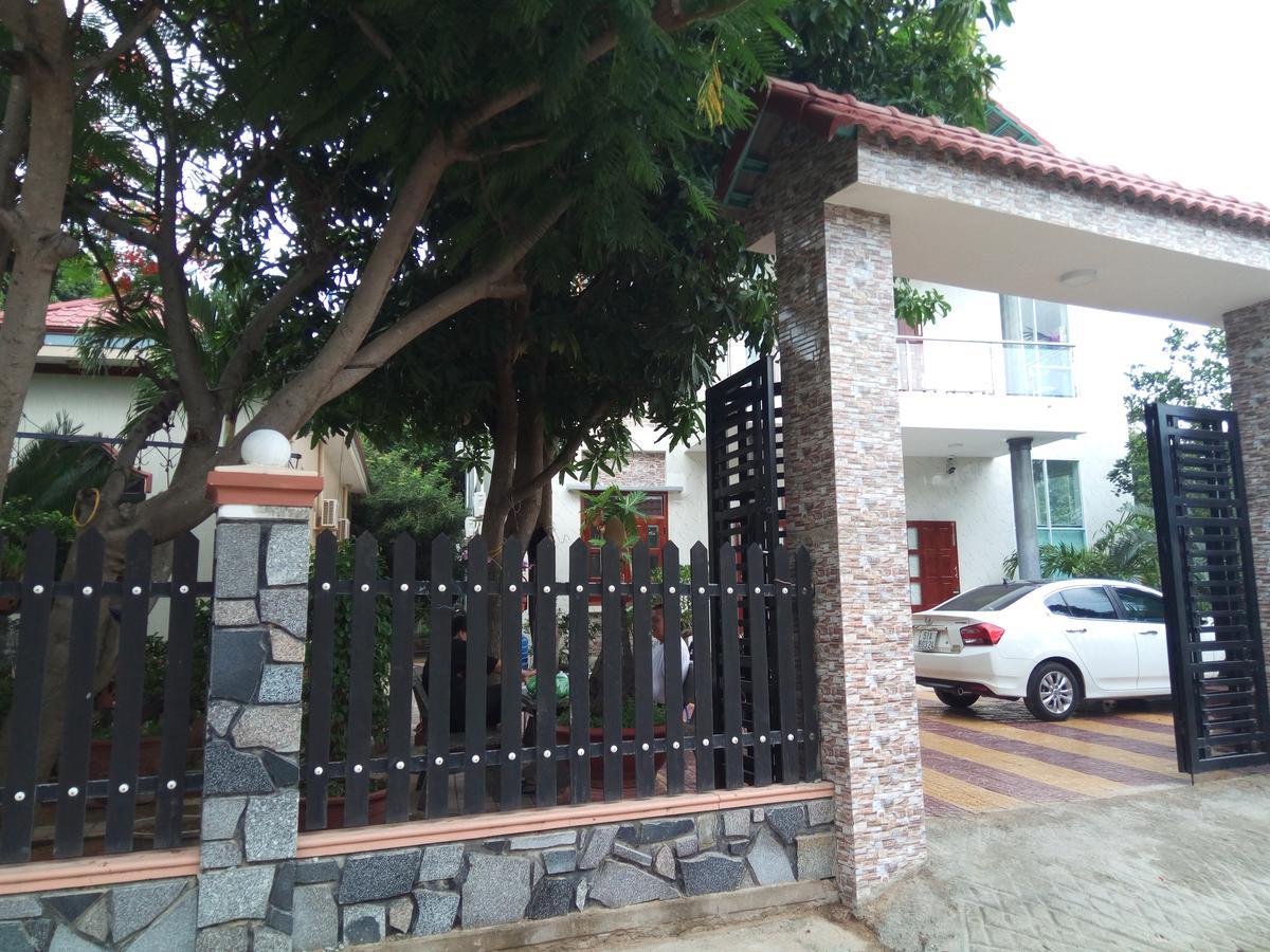 Khach San Mong An Hotel Vĩnh Hy Exterior foto