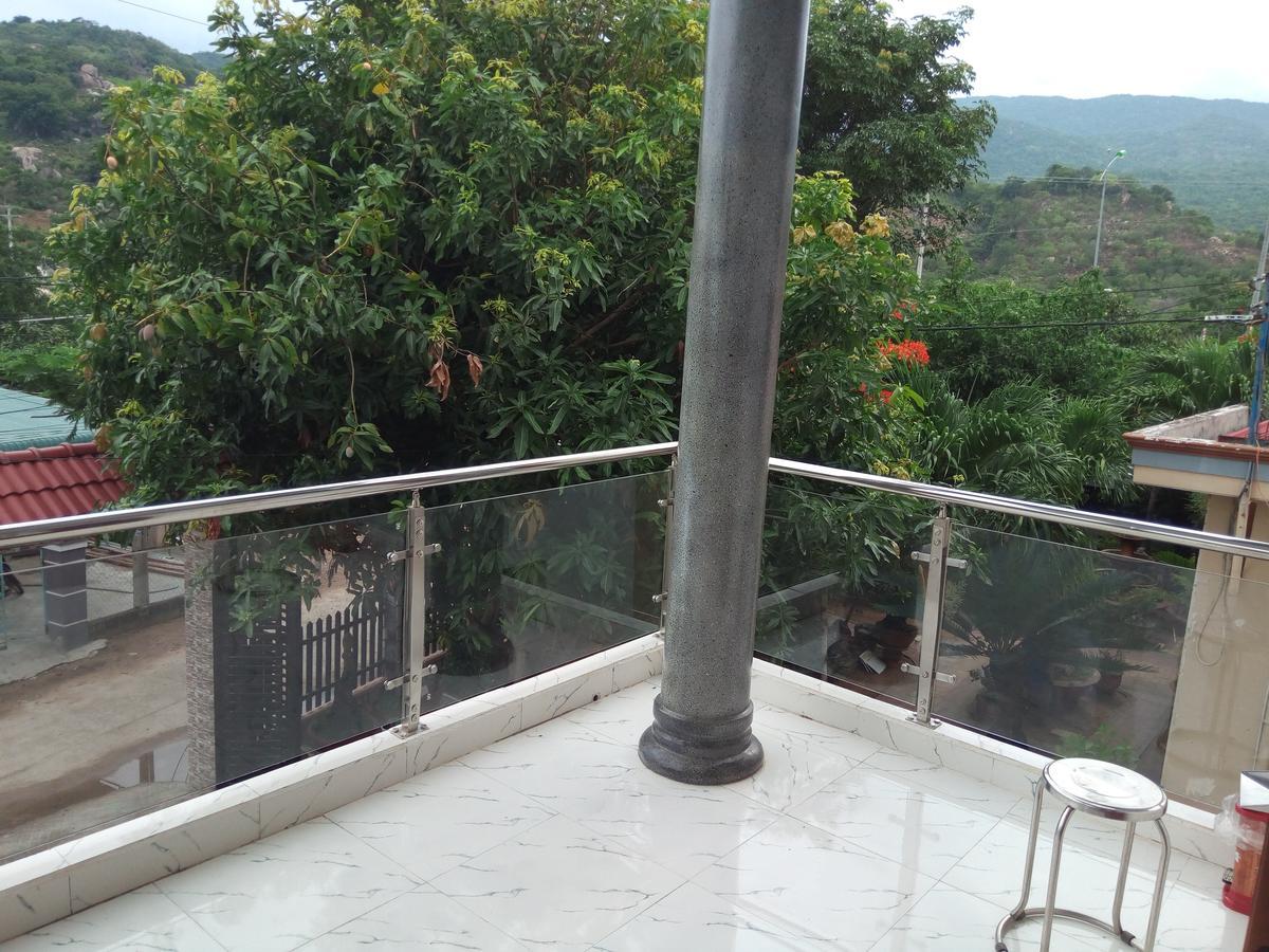 Khach San Mong An Hotel Vĩnh Hy Exterior foto