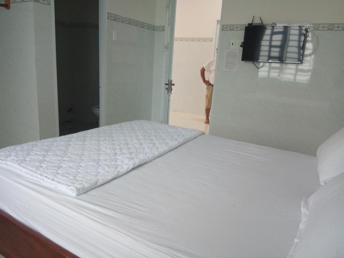 Khach San Mong An Hotel Vĩnh Hy Exterior foto