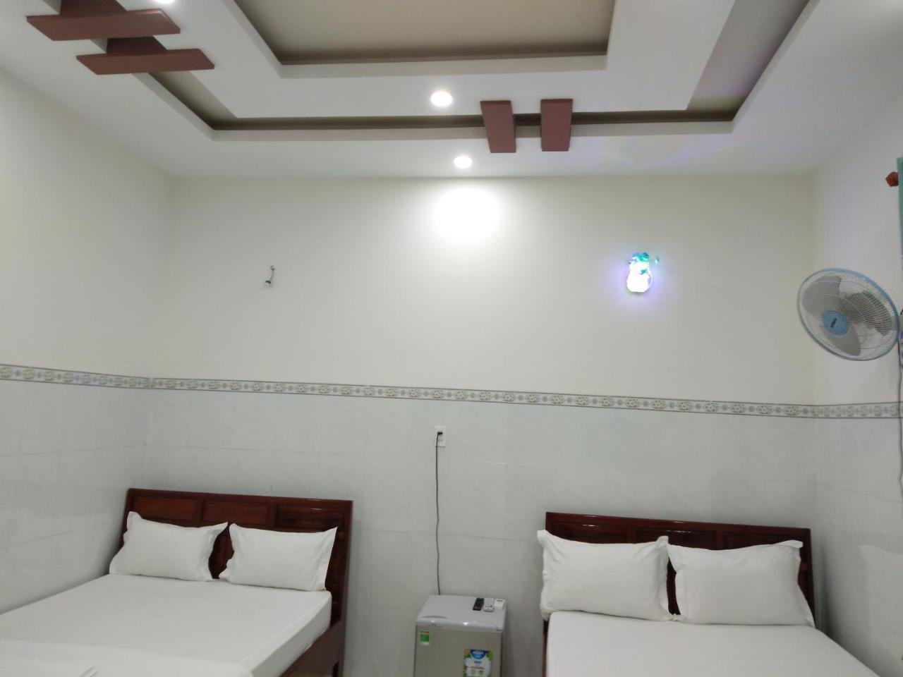 Khach San Mong An Hotel Vĩnh Hy Exterior foto